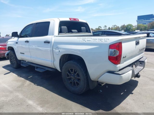2017 TOYOTA TUNDRA 5TFDY5F19HX627841 Photo 2