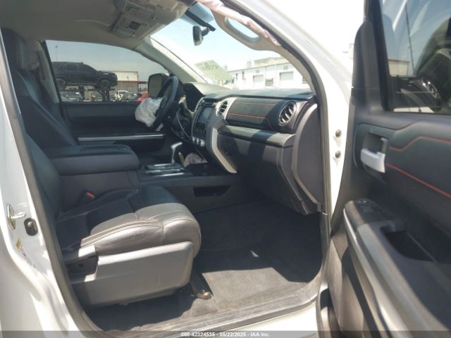 2017 TOYOTA TUNDRA 5TFDY5F19HX627841 Photo 4