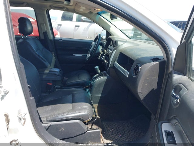 1C4NJDEB7FD340560 Jeep 2015