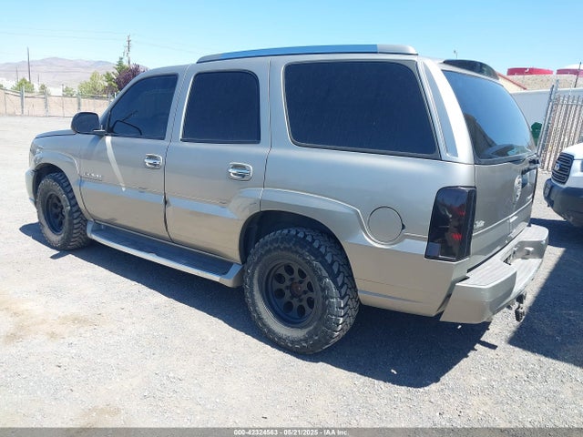 2002 CADILLAC ESCALADE 1GYEK63N32R139025 Photo 2