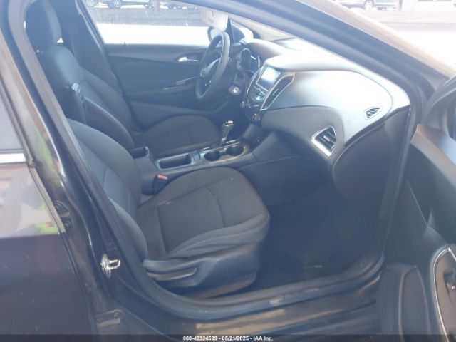 1G1BE5SM0H7210004 Chevrolet Cruze Lt Auto