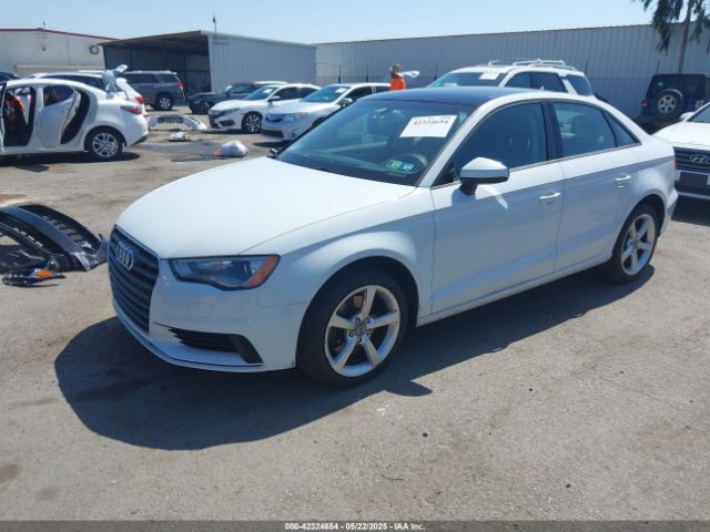 2015 AUDI A3 WAUBFGFF7F1009225 Photo 1
