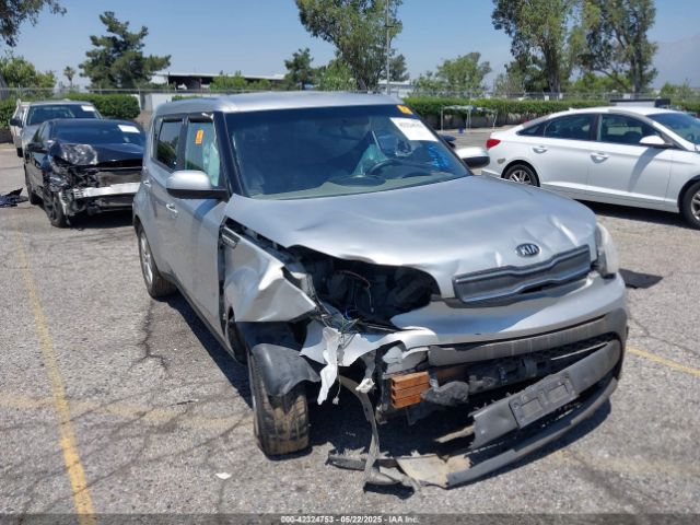 KNDJN2A27J7607152 KIA Soul