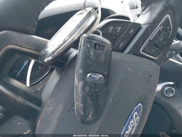 2019 FORD ESCAPE 1FMCU9J98KUB98904 Photo 10