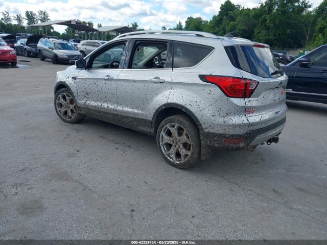 2019 FORD ESCAPE 1FMCU9J98KUB98904 Photo 2