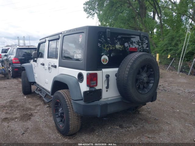 2014 JEEP WRANGLER UNLIMITED 1C4BJWDG9EL135077 Photo 2