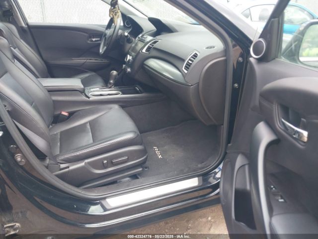 2018 ACURA RDX 5J8TB4H7XJL005112 Photo 4