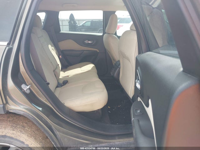 1C4PJLCB4FW567019 Jeep 2015
