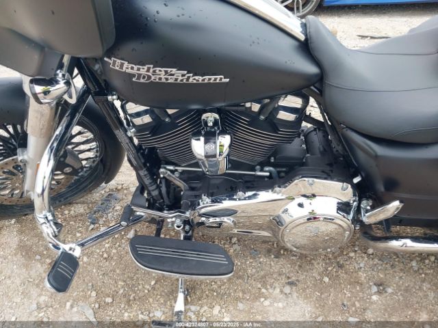 2020 HARLEY-DAVIDSON FLHX 1HD1KBC1XLB610753 Photo 8