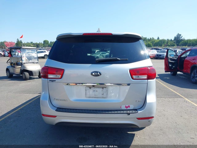 KIA 2018 2018 KNDMB5C16J6378271 Image 16