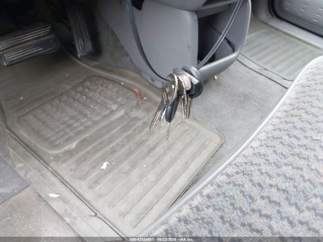 1998 PLYMOUTH VOYAGER 2P4GP25R9WR797419 Photo 10