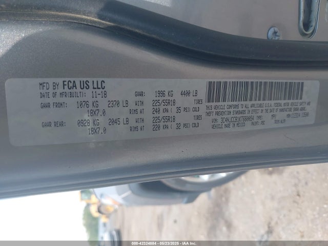 3C4NJCCB1KT660054 Jeep Compass Limited Fwd