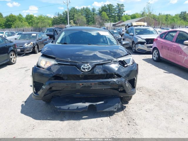 2T3BFREV0GW509253 Toyota RAV4 LE