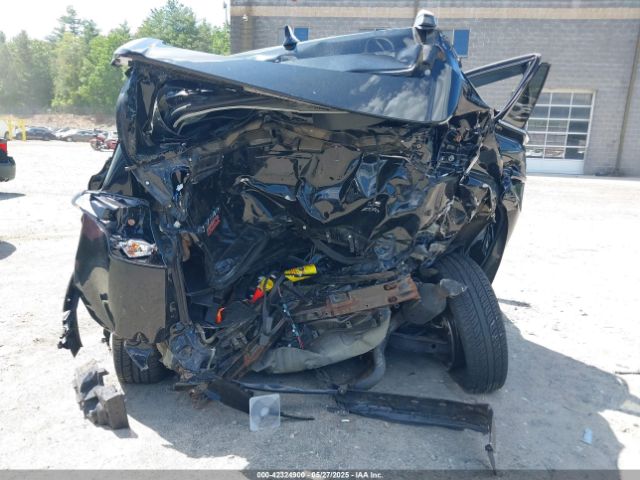 2T3BFREV0GW509253 Toyota RAV4 LE