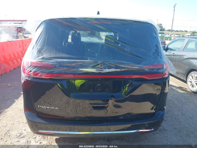 2C4RC1BGXSR530726 Chrysler Pacifica Select