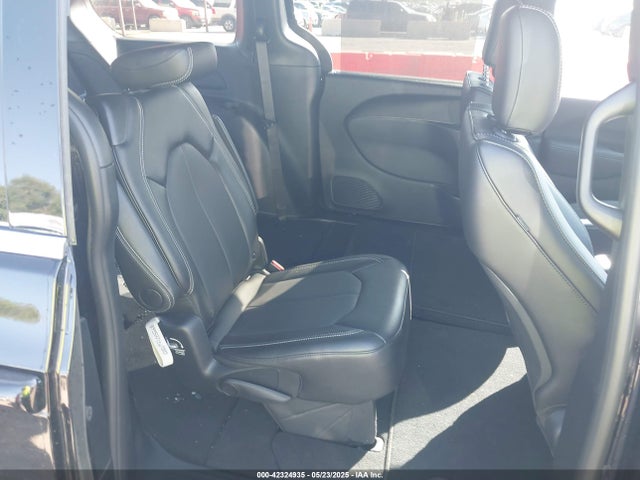2C4RC1BGXSR530726 Chrysler Pacifica Select