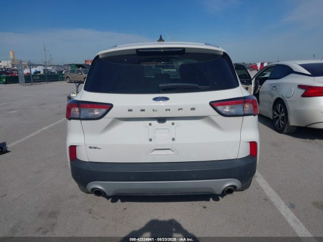 1FMCU0H69NUA38851 Ford ESCAPE SEL