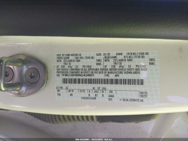1FMCU0H69NUA38851 Ford ESCAPE SEL