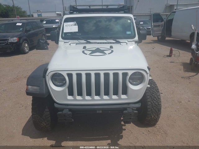 1C4HJXDNXMW623210 Jeep 2021