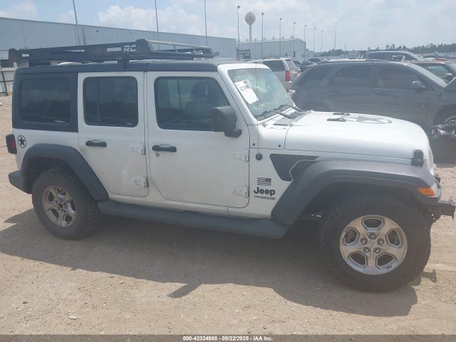 1C4HJXDNXMW623210 Jeep 2021