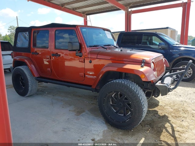 1C4BJWEG1EL209431 Jeep Wrangler Unlimited Sahara