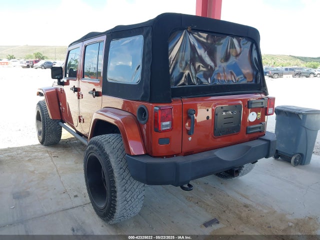 1C4BJWEG1EL209431 Jeep Wrangler Unlimited Sahara