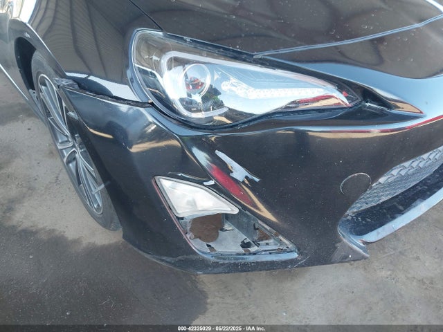 Scion 2014 2014 JF1ZNAA17E8700487 Image 6