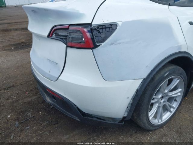 5YJYGDEE4LF016749 Tesla Model Y Long Range Dual Motor All-wheel Drive