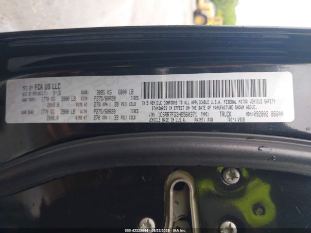 2017 RAM 1500 1C6RR7FG3HS560371 Photo 8