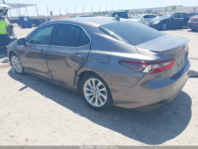 4T1C11AK5NU055863 Toyota CAMRY LE