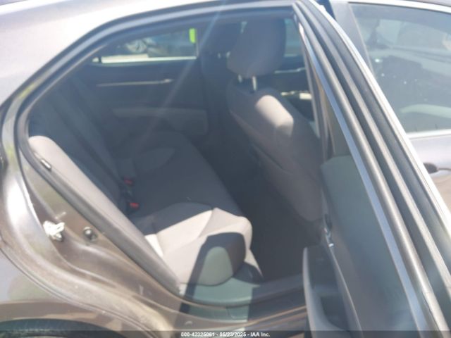 4T1C11AK5NU055863 Toyota CAMRY LE