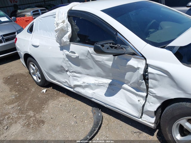1G1ZB5ST4HF275409 Chevrolet MALIBU LS