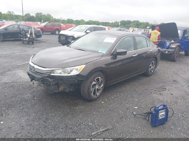 42325168 :رقم المزاد ، 1HGCR2F34HA100304 vin ، 2017 Honda Accord Lx مزاد بيع