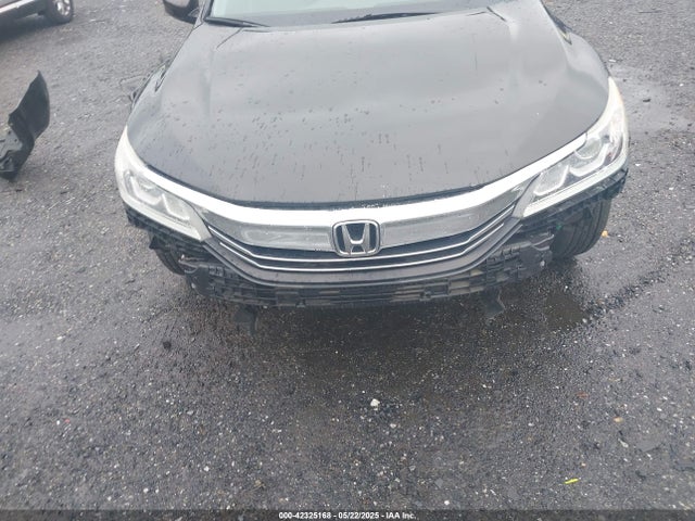 42325168 :رقم المزاد ، 1HGCR2F34HA100304 vin ، 2017 Honda Accord Lx مزاد بيع