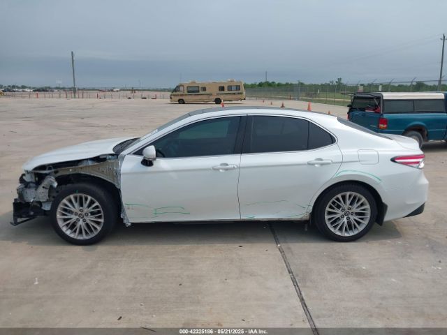 4T1B11HK6JU108839 Toyota CAMRY XLE