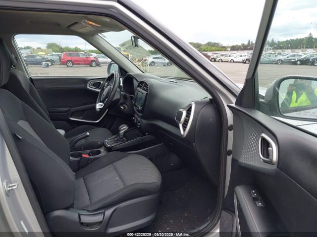 KNDJ23AU0L7110916 KIA SOUL LX