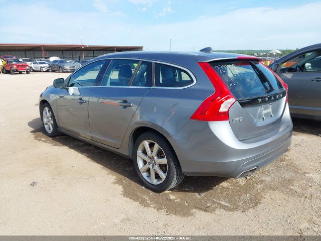 2017 VOLVO V60 YV140MEK1H1334461 Photo 2