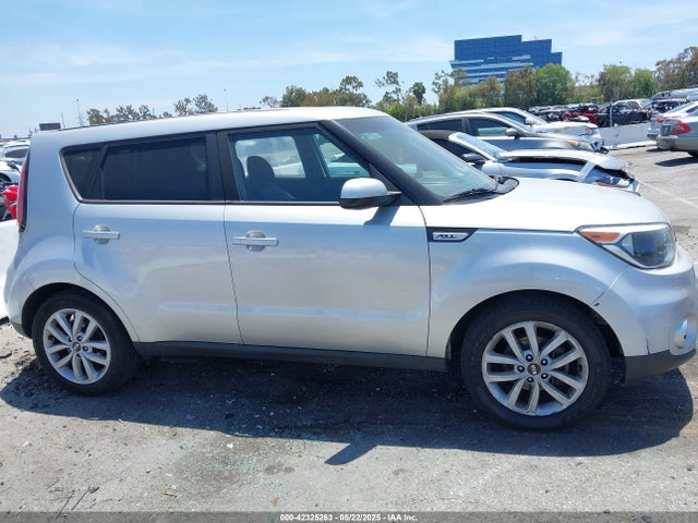 KIA SOUL + 2018 KNDJP3A50J7626135 Image 13