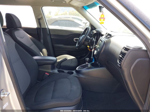 KIA SOUL + 2018 KNDJP3A50J7626135 Image 5