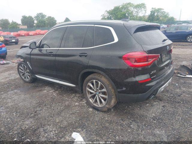 2019 BMW X3 5UXTR9C57KLP97233 Photo 2
