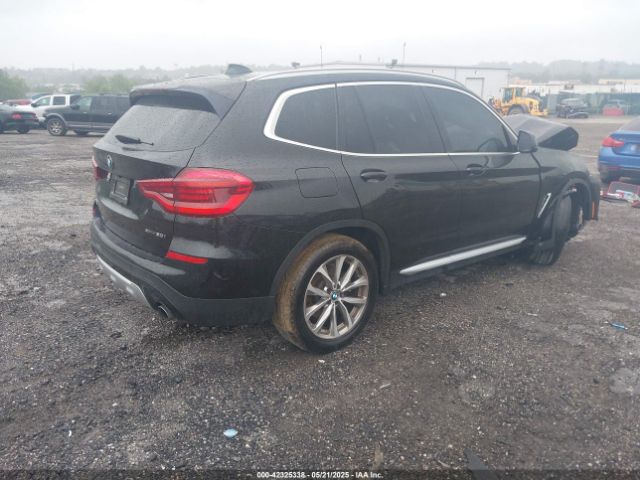 2019 BMW X3 5UXTR9C57KLP97233 Photo 3