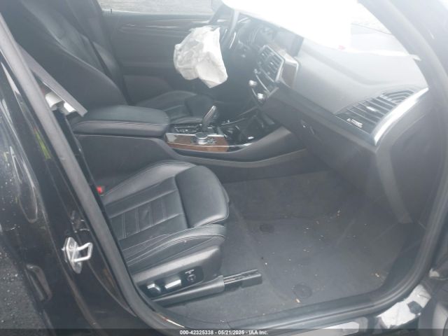 2019 BMW X3 5UXTR9C57KLP97233 Photo 4