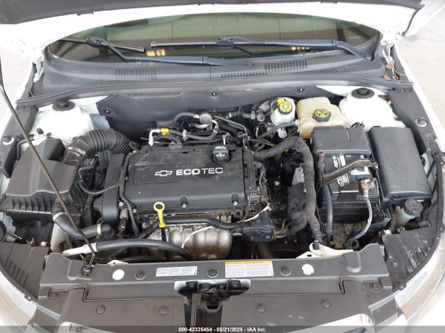 1G1PA5SG6F7278428 Chevrolet Cruze Ls Auto