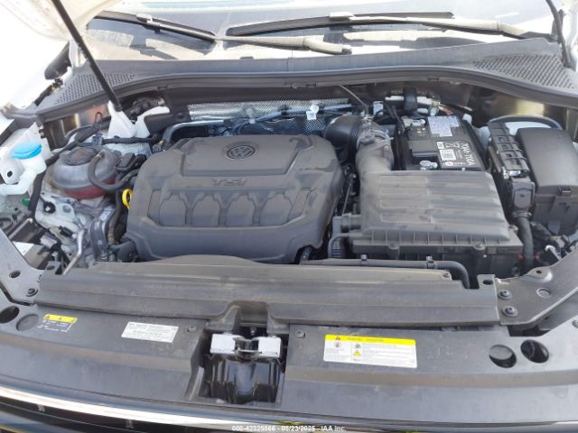 3VVCB7AX7RM085619 Volkswagen tsi