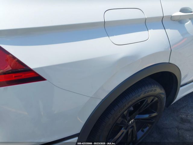 3VVCB7AX7RM085619 Volkswagen tsi