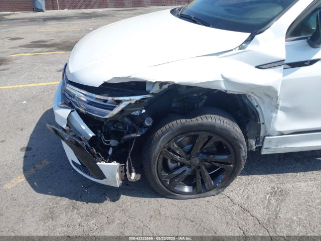 3VVCB7AX7RM085619 Volkswagen tsi