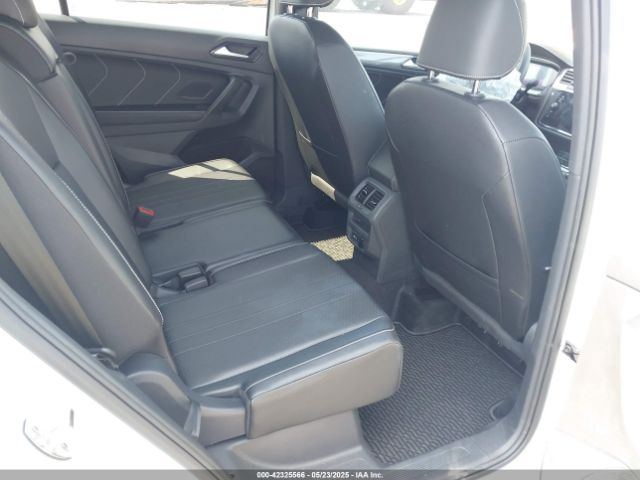 3VVCB7AX7RM085619 Volkswagen tsi