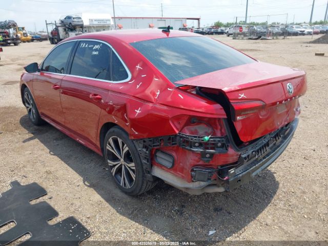 2022 VOLKSWAGEN PASSAT 1VWSA7A3XNC002431 Photo 2
