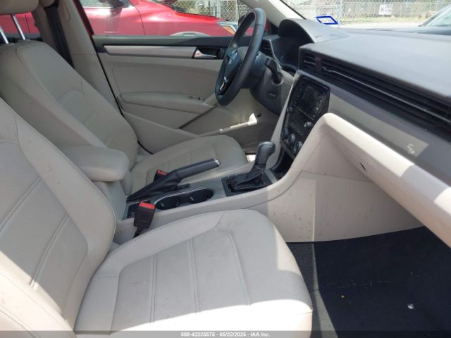 2022 VOLKSWAGEN PASSAT 1VWSA7A3XNC002431 Photo 4