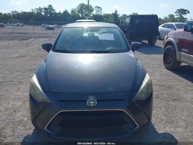 3MYDLBYV8GY132056 Toyota Yaris Premium